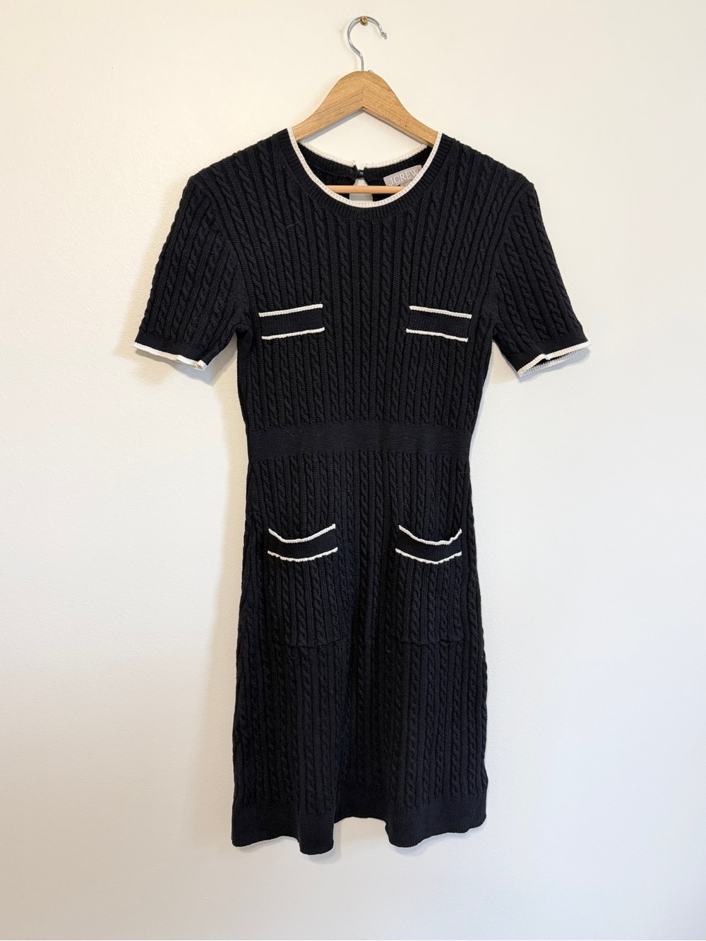 J. CREW Cable Knit Sweater Dress Short Sleeve Size Small Black & White NEW NWOT - Picture 2 of 10